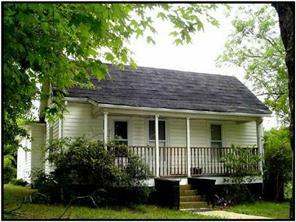 1445 SW 2nd Street Dr., Hickory, NC 28602