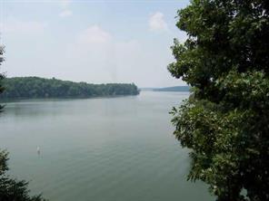 9808 Emerald Point Dr. #6, Charlotte, NC 28278