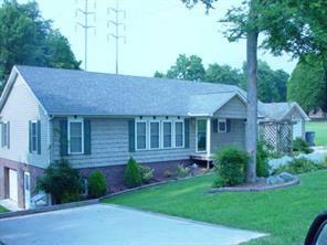 120 Springway Dr., Kannapolis, NC 28081