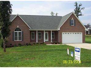 1337 Broomsage Ln., Lincolnton, NC 28092