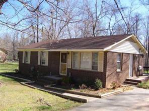 409 Woodberry Dr., Wingate, NC 28174