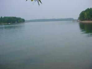 2124 Capes Cove Dr., Sherrills Ford, NC 28673