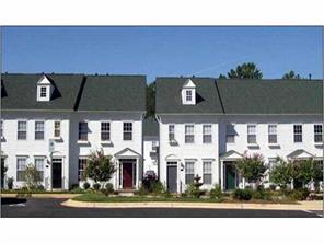 304 Park Square Pl., Matthews, NC 28105