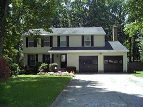 6814 Honey Hurst Ln., Charlotte, NC 28212