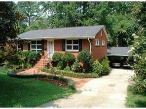 2215 Inverness Rd., Charlotte, NC 28209