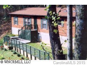 1021 Rabbit Skin Rd, Waynesville, NC 28785