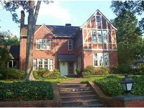 1541 W Queens Rd., Charlotte, NC 28207