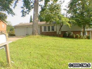 2502 Middleton Dr., Gastonia, NC 28054