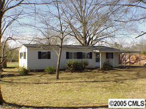 6112 Wilora Lake Rd., Charlotte, NC 28212