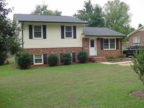 827 Brookwood Dr., Mooresville, NC 28115