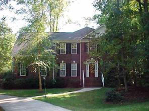 8101 Shannon Woods Ln., Matthews, NC 28104