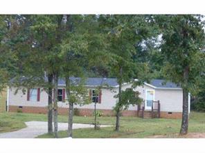 372 Forest Hollow Dr., Statesville, NC 28677