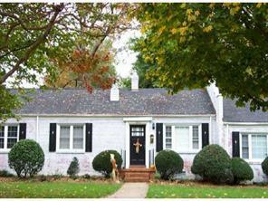 1960 Lynnwood Dr., Charlotte, NC 28209