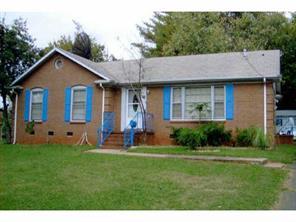 4708 Tanglebriar Dr., Charlotte, NC 28208
