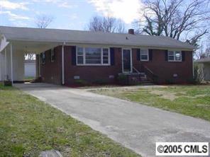 2315 Hedgewood Cir., Gastonia, NC 28052