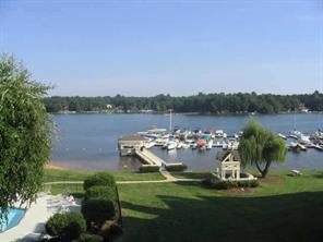 2135 Regatta Ln. #303, Denver, NC 28037