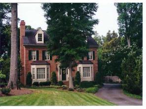 2400 Calais Pl., Charlotte, NC 28211