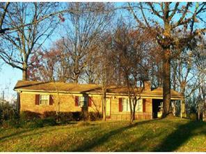 3408 Dove Ln., Gastonia, NC 28056