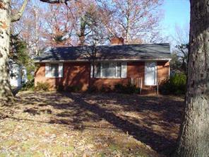 118 East End Ave., Statesville, NC 28677