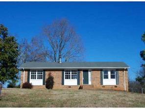 3112 Scarlet Cir., Charlotte, NC 28273