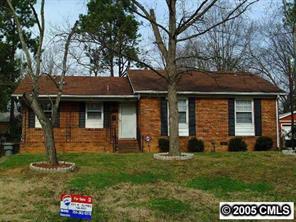 1326 Grovewood Dr., Charlotte, NC 28208