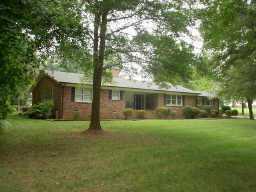 5045 Lynwood Rd., Sherrills Ford, NC 28673
