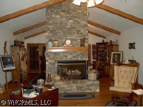 31 January Heights, Maggie Valley, NC 28751