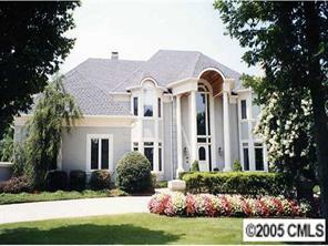 4926 Piper Glen Dr., Charlotte, NC 28277