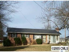 830 Stowe Ln., Gastonia, NC 28056