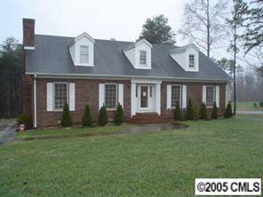 209 River Hill Rd., Statesville, NC 28625