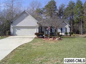 7281 Hunters Bluff Dr., Denver, NC 28037