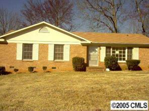 208 Stone Post Rd., Charlotte, NC 28217
