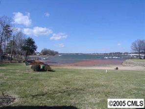 7409 Mariner Cove Dr., Cornelius, NC 28031