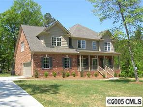 2015 Crismark Dr., Indian Trail, NC 28079