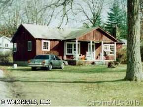 127 Circle Dr, Hendersonville, NC 28739