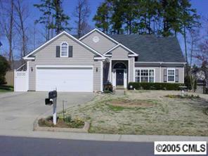 5329 Hedgecrest Pl., Charlotte, NC 28269