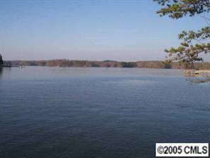 2204 Metcalf Dr., Sherrills Ford, NC 28673