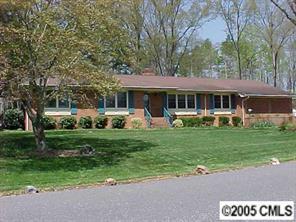 111 Forest Dr., Mount Holly, NC 28120