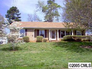 4732 Tanglebriar Dr., Charlotte, NC 28208