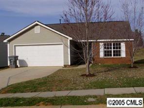 2432 Fabyan Ln., Charlotte, NC 28262