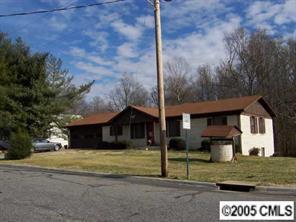 402 Brandon St., Statesville, NC 28677