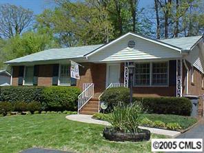 1527 Lanewood Pl., Charlotte, NC 28208