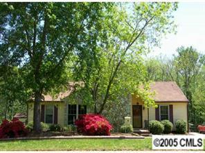 10401 Camelback Cir., Charlotte, NC 28226