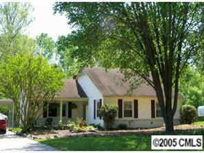 8717 Timbercrest Cir., Charlotte, NC 28226