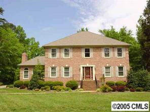 1385 Whispering Oaks Cir., Weddington, NC 28104