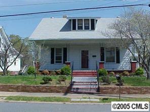 317 W Center Ave., Mooresville, NC 28115