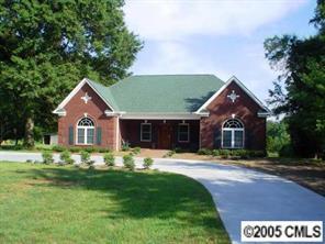 371 Midway Lake Rd., Mooresville, NC 28115