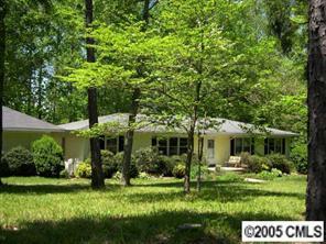 2521 Meadow Ln., Matthews, NC 28105