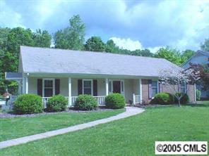 842 Conestoga Dr., Charlotte, NC 28270