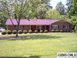 1243 Huckleberry Dr., Lincolnton, NC 28092